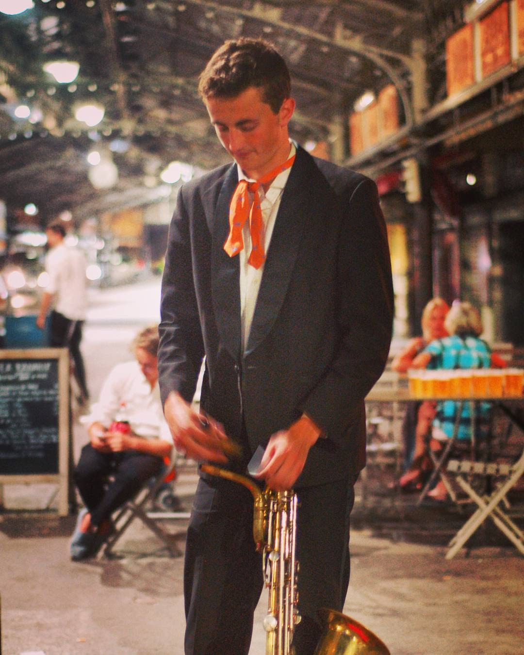 Foto van saxofoon spelen